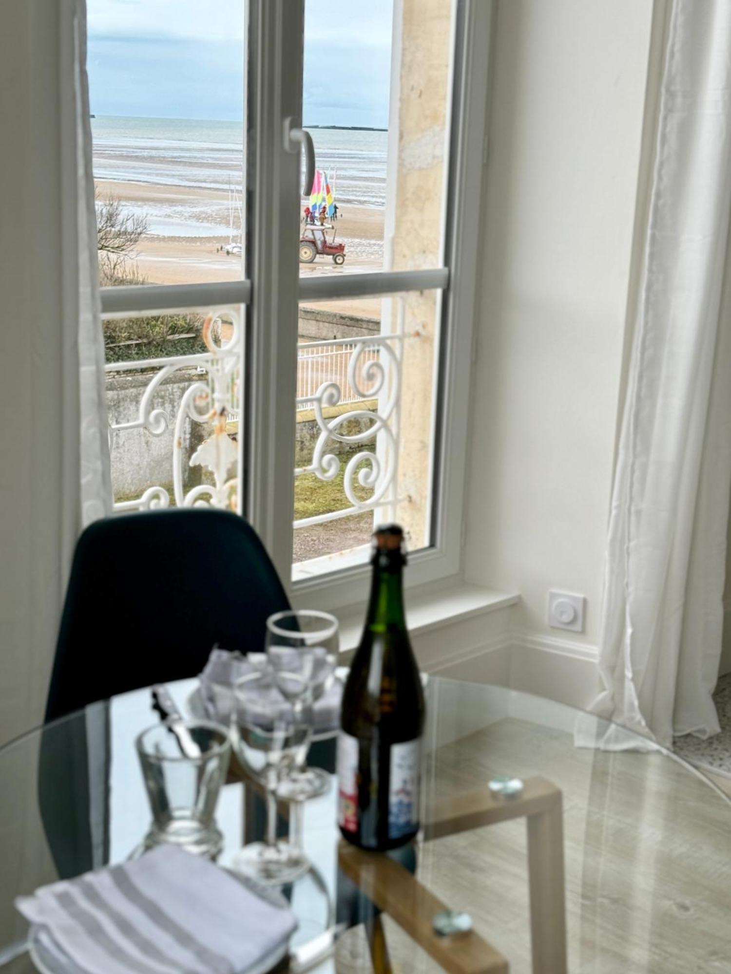 Sunny Apt On D-Day Beach With Parking Saint-Come-de-Fresne Экстерьер фото